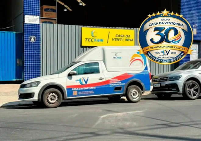 Fachada da loja Casa da Ventoinha em São José/SC, com as vans de entrega
